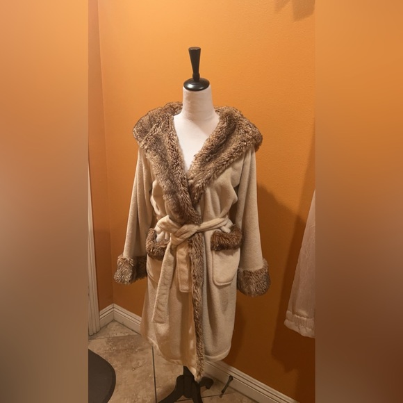 Pottery Barn | Intimates & Sleepwear | Pottery Barn Robe | Poshmark